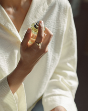 Заредете изображение във визуализатора на галерията – Abel Pink Iris