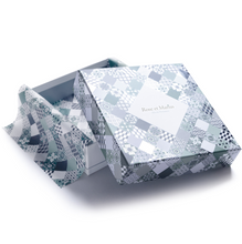 Заредете изображение във визуализатора на галерията – Rose et Marius HOME SPRAY & PERFUME TILE SET "UNE NUIT D'ÉTÉ SOUS LE FIGUIER"