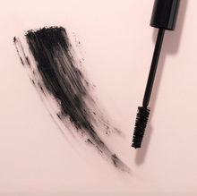 Заредете изображение във визуализатора на галерията – Mii Superboost lash lover